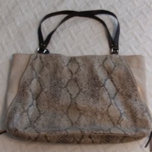 Cute tote- excellent used condition